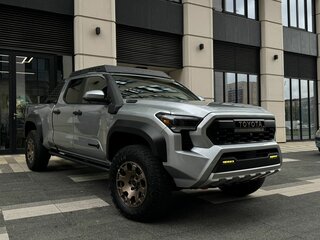 Toyota Tacoma IV