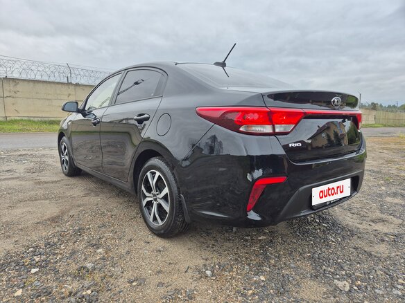 2019 Kia Rio IV, чёрный - вид 5