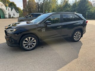 2021 Toyota RAV4 V (XA50), чёрный, 3500000 рублей, вид 3