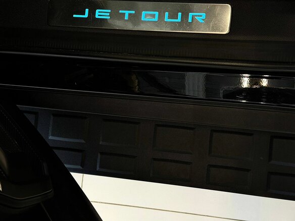 2026 Jetour T2, чёрный, 4649000 рублей - вид 32