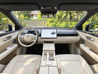 2026 Toyota bZ3X 58.3 kWh, серый, 3150000 рублей, вид 4