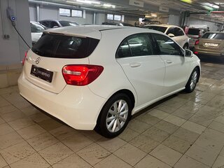 2015 Mercedes-Benz A-Класс 180 III (W176), белый, 1700000 рублей, вид 4