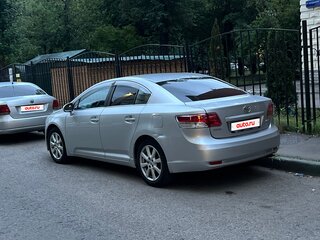 2011 Toyota Avensis III, серебристый, 875000 рублей, вид 1