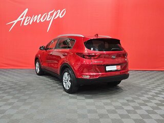 2018 Kia Sportage IV, красный, 2065000 рублей, вид 3
