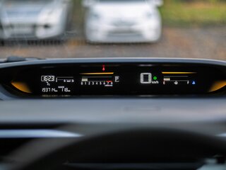 2015 Honda Stepwgn V, белый, 1510000 рублей, вид 5