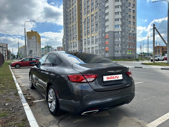 2015 Chrysler 200 II, серый, 1350000 рублей - вид 10