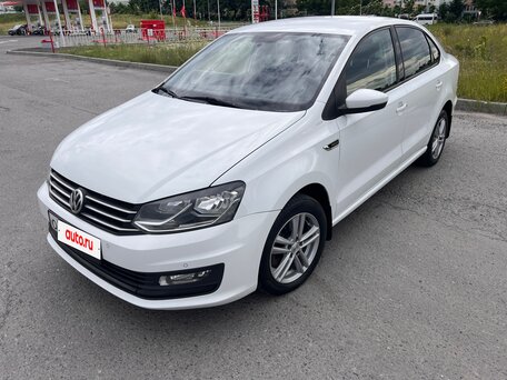 2018 Volkswagen Polo V Рестайлинг, белый, 1298000 рублей, вид 2