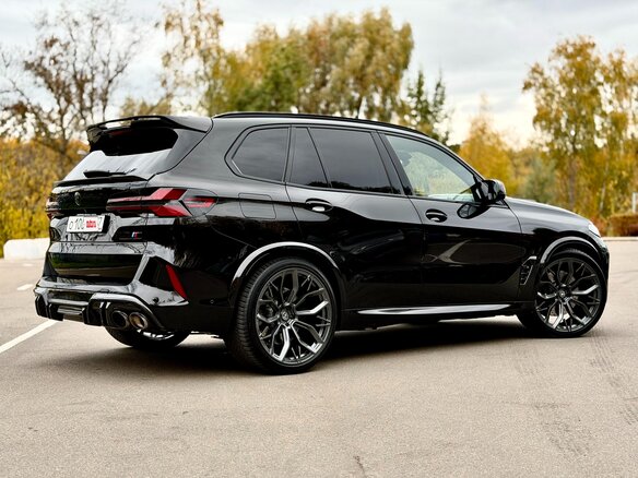 2023 BMW X5 M Competition III (F95) Рестайлинг, чёрный, 15900000 рублей - вид 1