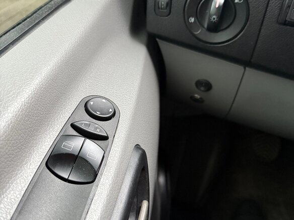 2011 Volkswagen Crafter, синий, 2450000 рублей - вид 18