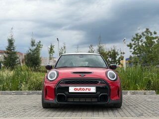 2021 Mini Hatch Cooper S III (F55/F56) Рестайлинг 2, красный, 3500000 рублей, вид 3