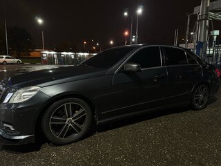 2010 Mercedes-Benz E-Класс 300 IV (W212, S212, C207), серебристый, 1290000 рублей, вид 3