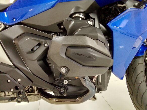 2025 BMW R 1300 RS, синий, 1990000 рублей - вид 25