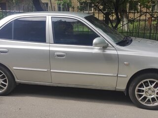 2007 Hyundai Accent ТагАЗ II, серебристый, 300000 рублей, вид 4