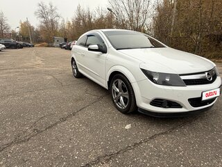 2009 Opel Astra GTC H Рестайлинг, белый, 600000 рублей, вид 2