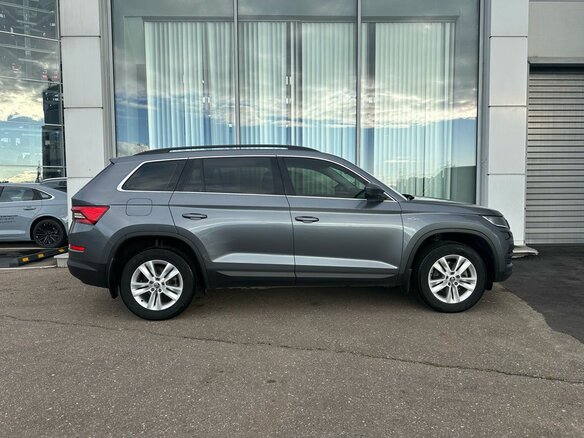 2019 Skoda Kodiaq I, серый - вид 2