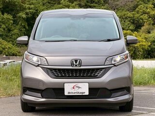 2022 Honda Freed II Рестайлинг, серый, 1175000 рублей, вид 2