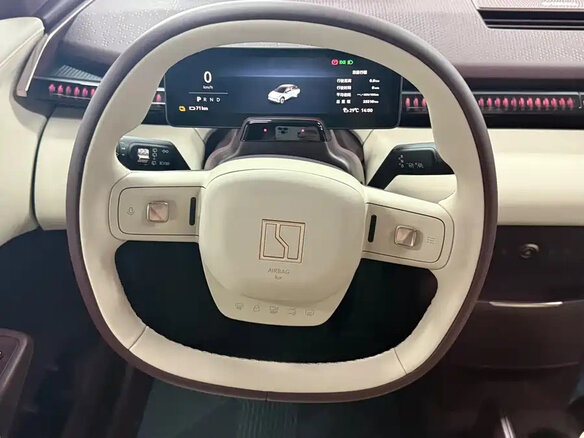 2024 Zeekr X 66 kWh I, серый, 3811110 рублей - вид 24