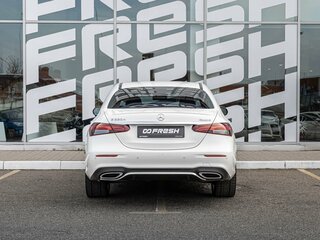 2021 Mercedes-Benz E-Класс 220 d V (W213, S213, C238) Рестайлинг, белый, 4200000 рублей, вид 4