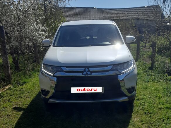 2016 Mitsubishi Outlander III Рестайлинг 2, белый, 1699000 рублей - вид 3