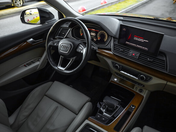 2021 Audi Q5 45 TFSI II (FY) Рестайлинг, чёрный, 3999000 рублей - вид 9