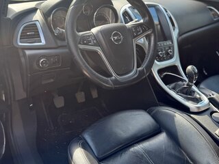 2012 Opel Astra GTC J Рестайлинг, чёрный, 765000 рублей, вид 4