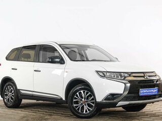 2017 Mitsubishi Outlander III Рестайлинг 2, белый, 1949000 рублей, вид 1