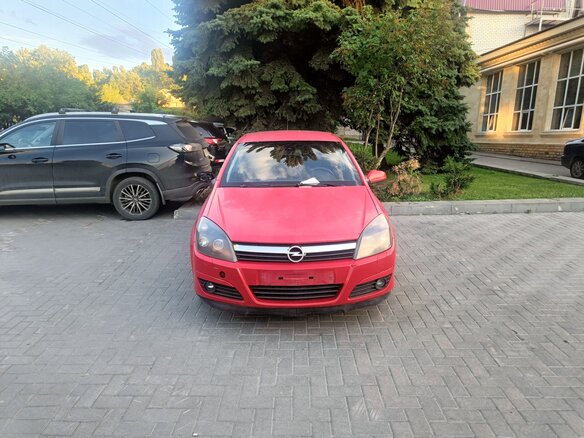 2004 Opel Astra H, красный, 235000 рублей - вид 2