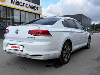 2016 Volkswagen Passat B8, белый, 1750000 рублей, вид 2