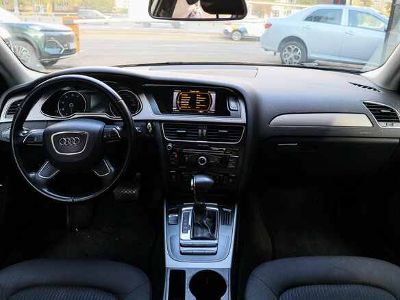 2012 Audi A4 IV (B8) Рестайлинг, белый, 1300000 рублей - вид 8