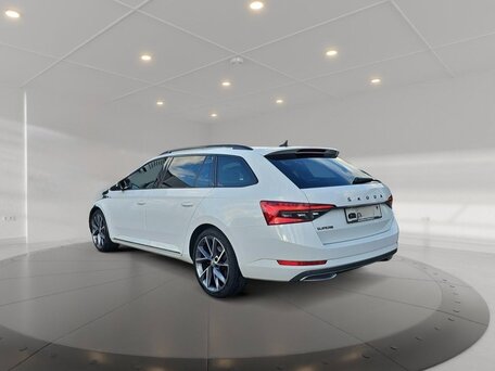 2023 Skoda Superb III Рестайлинг, белый, 4000000 рублей, вид 4