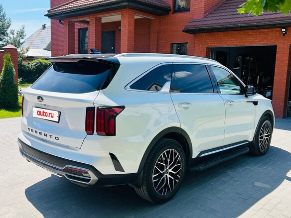 2020 Kia Sorento IV, белый, 3195000 рублей - вид 2