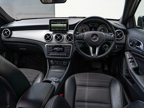 2014 Mercedes-Benz GLA 180 I (X156), серый, 2134000 рублей - вид 5
