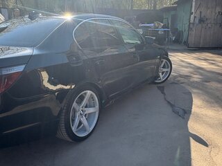 2004 BMW 5 серии 530d V (E60/E61), чёрный, 1350000 рублей, вид 3