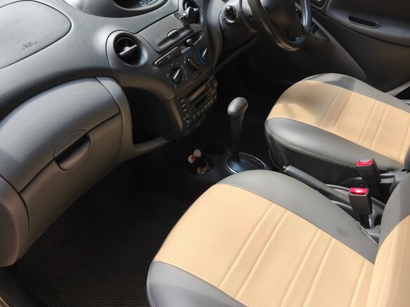 2002 Toyota Vitz I (P10), серый, 370000 рублей - вид 6