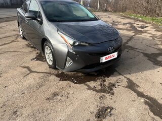 2017 Toyota Prius IV (XW50), серый, 1650000 рублей, вид 1