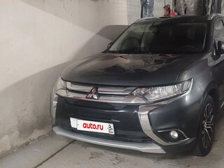 2018 Mitsubishi Outlander III Рестайлинг 2, серый, 1990000 рублей, вид 1