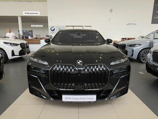 2025 BMW 7 серии 740i xDrive VII (G70), чёрный, 15290000 рублей, вид 2