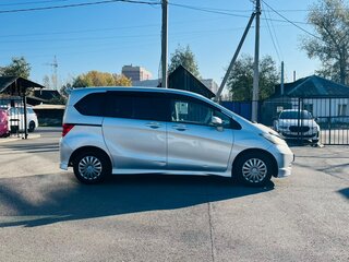 2008 Honda Freed I, серый, 999999 рублей, вид 5