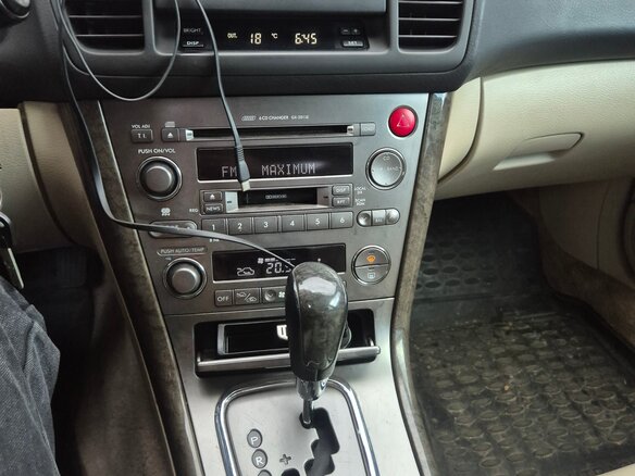 2005 Subaru Outback III, серый, 900000 рублей - вид 16