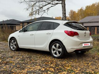 2012 Opel Astra J Рестайлинг, белый, 545000 рублей, вид 4