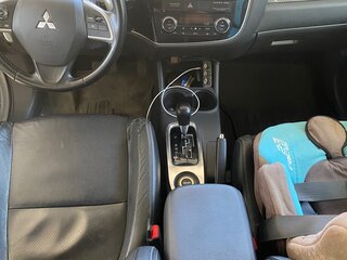 2014 Mitsubishi Outlander III Рестайлинг, серебристый, 1455000 рублей, вид 2