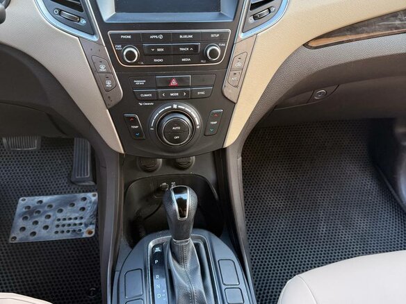 2017 Hyundai Santa Fe III Рестайлинг, серебристый, 1550000 рублей - вид 7
