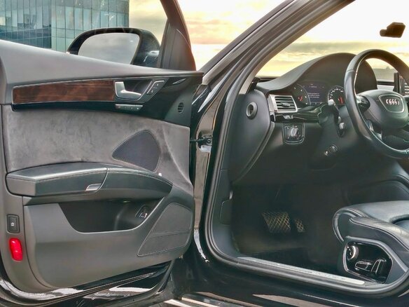 2015 Audi A8 III (D4) Рестайлинг, чёрный, 2200000 рублей - вид 18