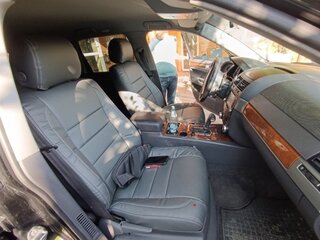 2008 Volkswagen Touareg I Рестайлинг, чёрный, 1100000 рублей, вид 5