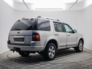 2005 Ford Explorer III, серебристый, 648000 рублей, вид 5