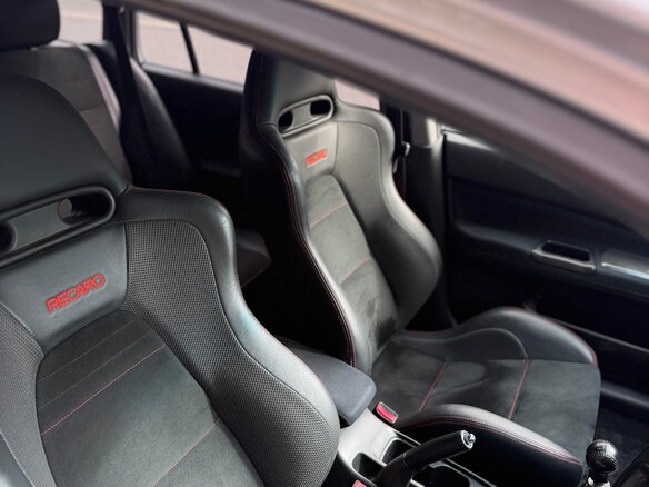2001 Mitsubishi Lancer Cedia IX, серебристый - вид 14