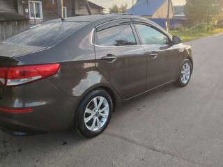 2016 Kia Rio III Рестайлинг, коричневый, 1060000 рублей, вид 5