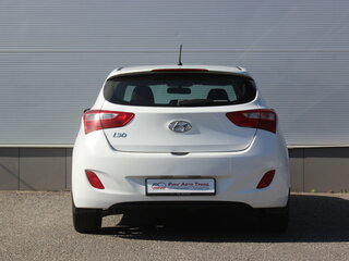 2015 Hyundai i30 II Рестайлинг, белый, 603000 рублей, вид 4