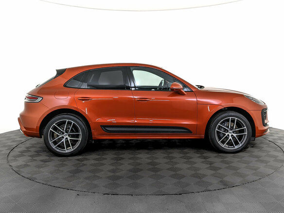 2021 Porsche Macan I Рестайлинг 2, оранжевый, 6460000 рублей - вид 3