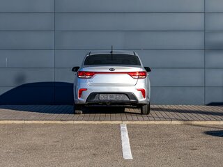 2019 Kia Rio IV, серый, 1395000 рублей, вид 5